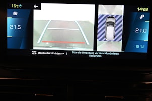 Vehicle image PEUGEOT 3008 1.6 Plug-in Hybrid4 GT