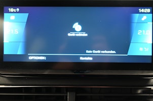 Vehicle image PEUGEOT 3008 1.6 Plug-in Hybrid4 GT