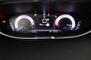 Vehicle image PEUGEOT 5008 2.0 BlueHDi 180 GT Pack