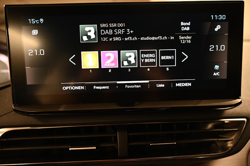 Vehicle image PEUGEOT 5008