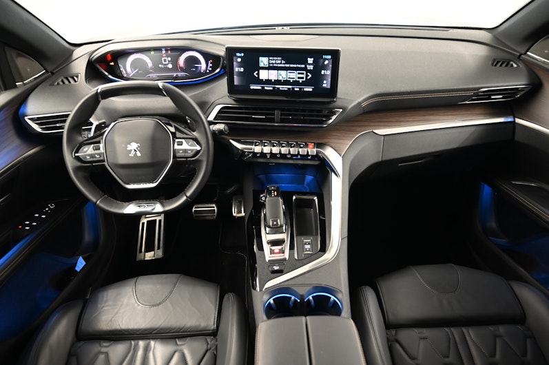 Vehicle image PEUGEOT 5008