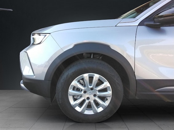 Vehicle image 9 Vehicle image 9