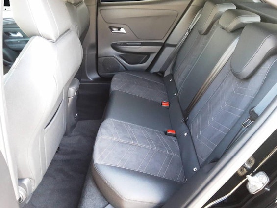 Vehicle image 7 Vehicle image 7