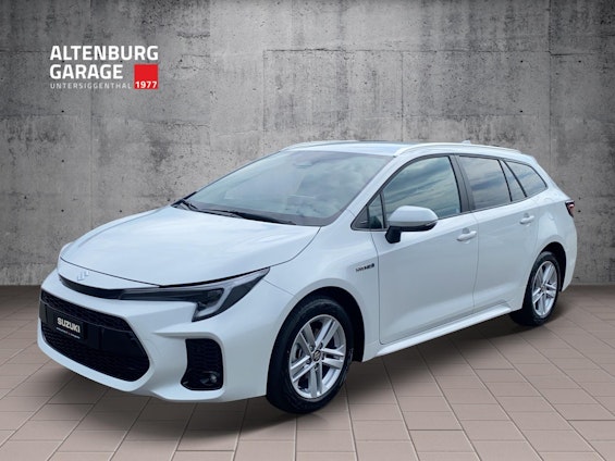 First vehicle image