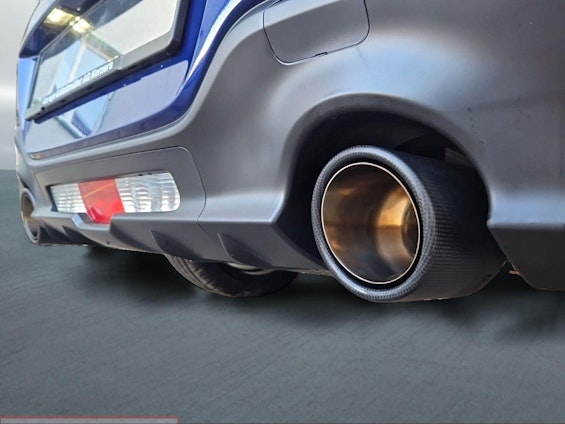 Vehicle image 9 Vehicle image 9