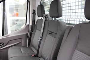 Vehicle image FORD E-Transit Kab.-Ch. 350 L3 67kWh Trend