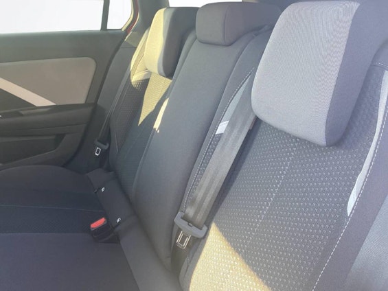 Vehicle image 7 Vehicle image 7