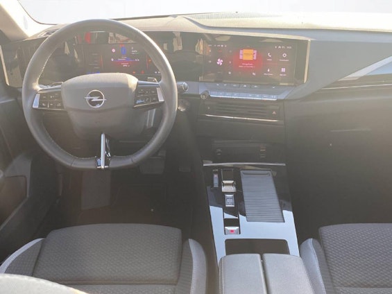 Vehicle image 4 Vehicle image 4