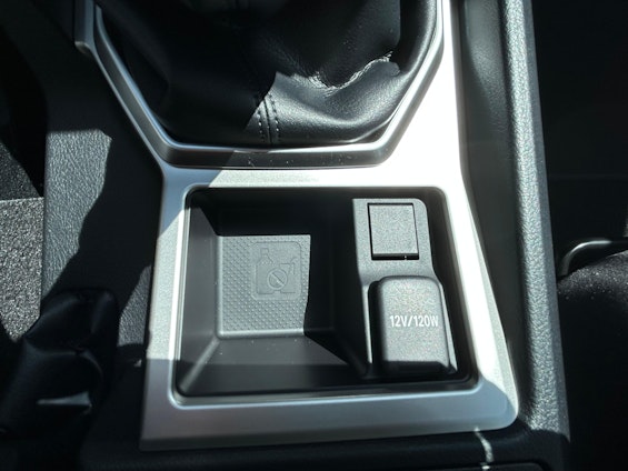 Vehicle image 9 Vehicle image 9