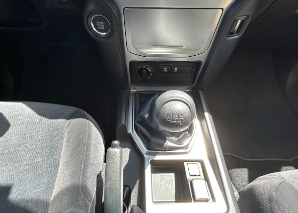 Vehicle image 14 Vehicle image 14