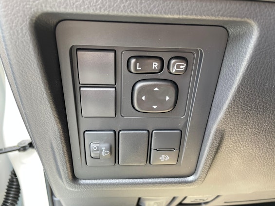 Vehicle image 7 Vehicle image 7