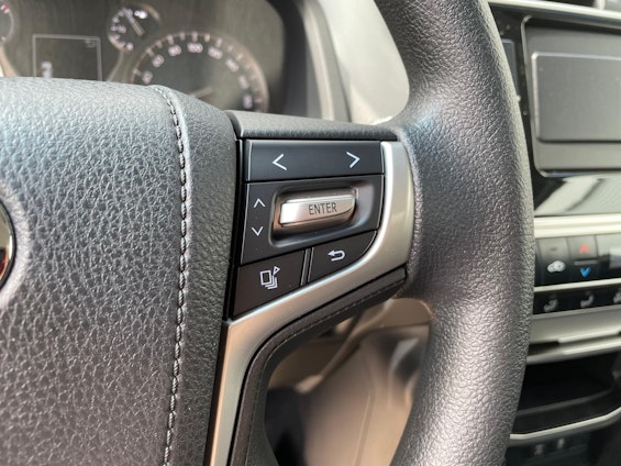 Vehicle image 10 Vehicle image 10