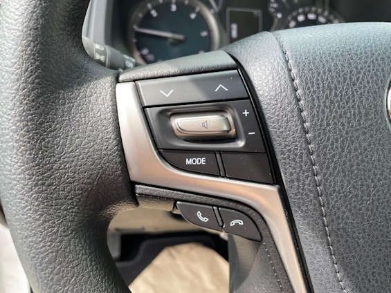 Vehicle image 11 Vehicle image 11