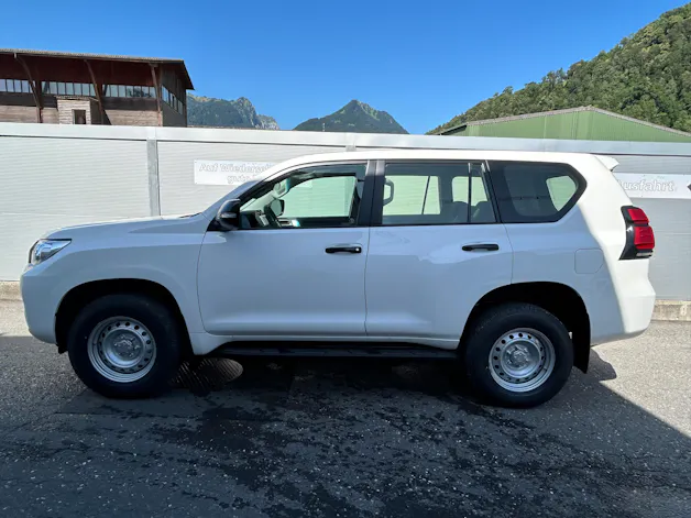 Toyota Land Cruiser 2.8 D 204 Active