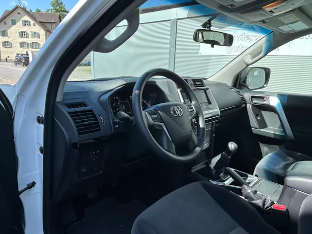 Toyota Land Cruiser 2.8 D 204 Active
