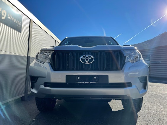 Vehicle image 2 Vehicle image 2