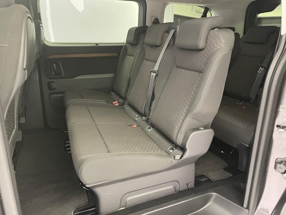 Vehicle image 10 Vehicle image 10