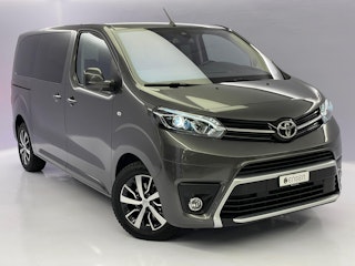 Vehicle image TOYOTA PROACE VERSO 0 Vehicle image TOYOTA PROACE VERSO 0