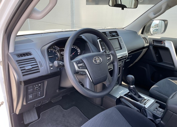 Vehicle image 10 Vehicle image 10