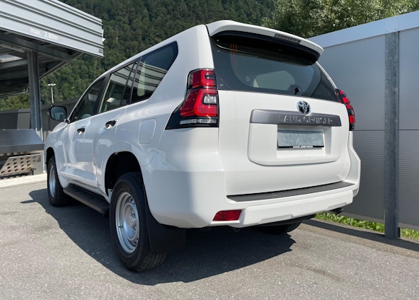 Vehicle image 3 Vehicle image 3