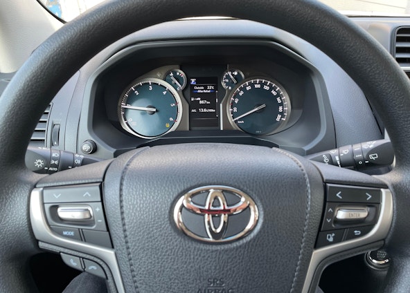 Vehicle image 6 Vehicle image 6