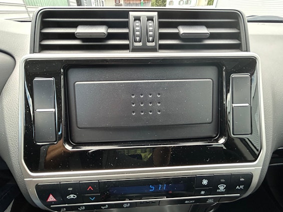 Vehicle image 8 Vehicle image 8