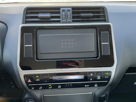 Vehicle image 8 Vehicle image 8