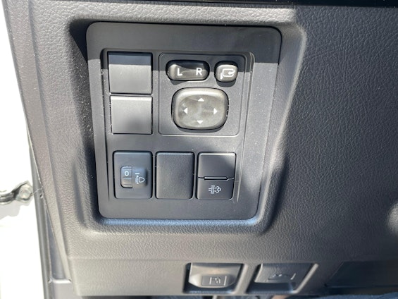 Vehicle image 7 Vehicle image 7