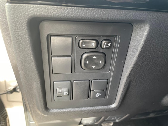 Vehicle image 7 Vehicle image 7