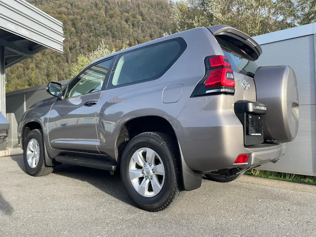 Toyota Land Cruiser 2.8 D 204 Active
