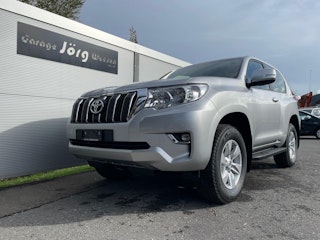 Vehicle image TOYOTA LANDCRUISER