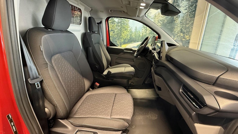 Vehicle image FORD TRANSIT CUSTOM