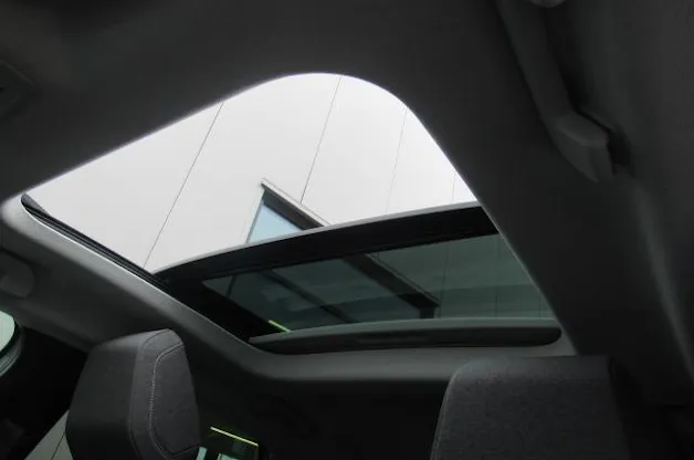 Citroën e-C4 X Shine