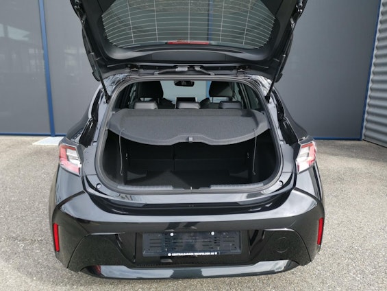 Vehicle image 8 Vehicle image 8