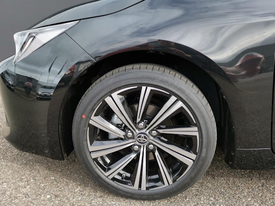 Vehicle image 9 Vehicle image 9