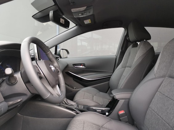 Vehicle image 10 Vehicle image 10