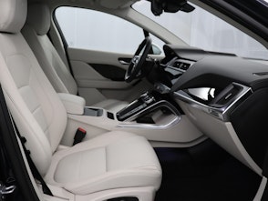 Vehicle image JAGUAR I-Pace EV400 SE AWD