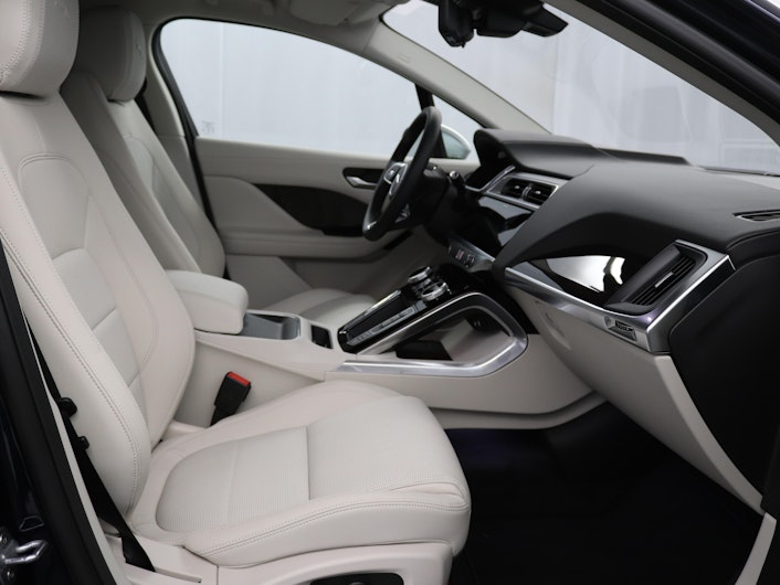 Vehicle image JAGUAR I-PACE