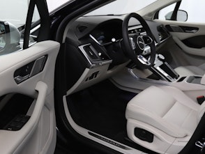 Vehicle image JAGUAR I-Pace EV400 SE AWD