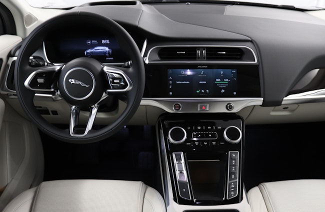 Vehicle image 3 Vehicle image 3