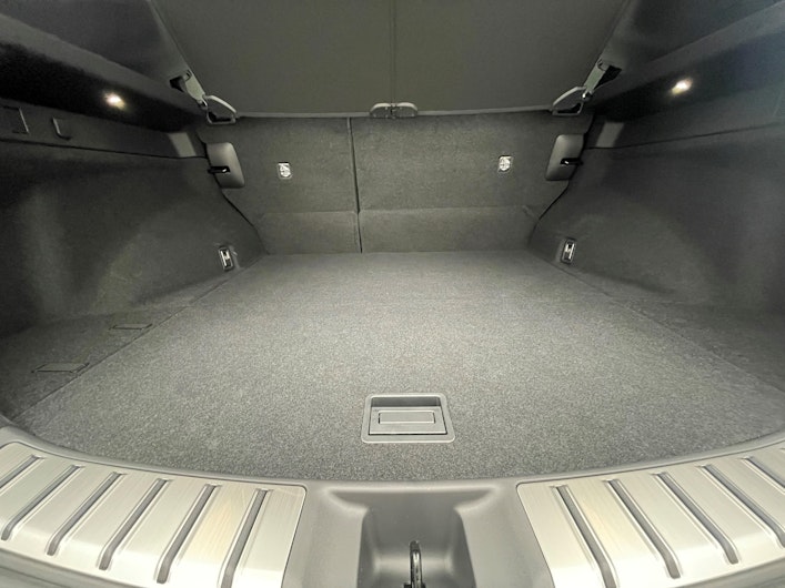 Vehicle image LEXUS RZ