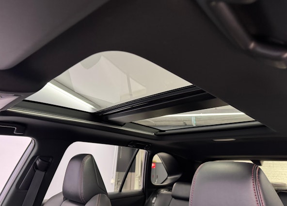 Vehicle image 16 Vehicle image 16