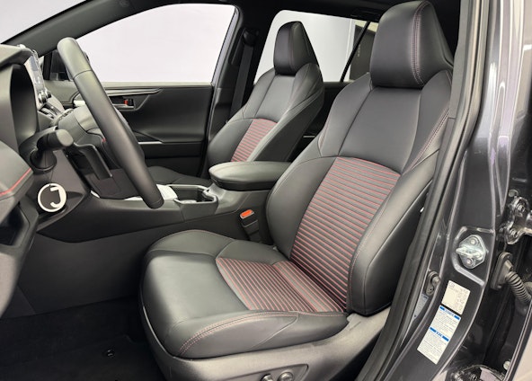 Vehicle image 8 Vehicle image 8