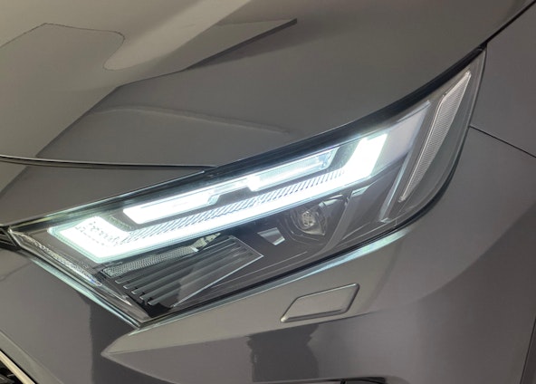 Vehicle image 19 Vehicle image 19