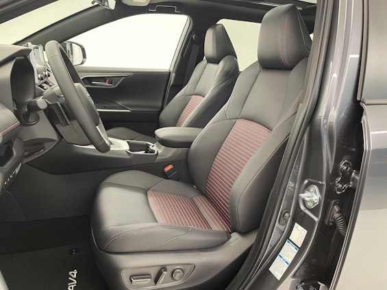 Vehicle image 7 Vehicle image 7