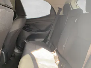 Toyota Yaris 1.5 VVT-i HSD Trend
