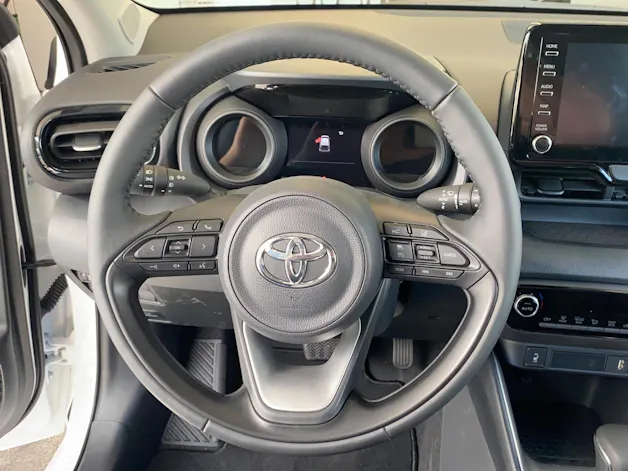 Toyota Yaris 1.5 VVT-i HSD Trend