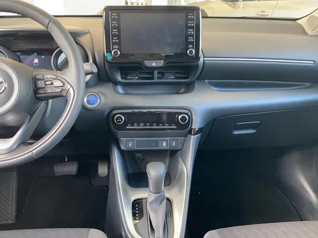 Toyota Yaris 1.5 VVT-i HSD Trend