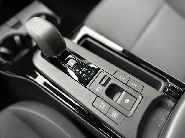 Toyota Prius 2.0 Plug-In-Hybrid Style