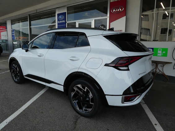 Vehicle image 3 Vehicle image 3